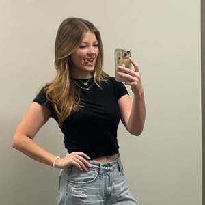 Meet your Posher, Macy